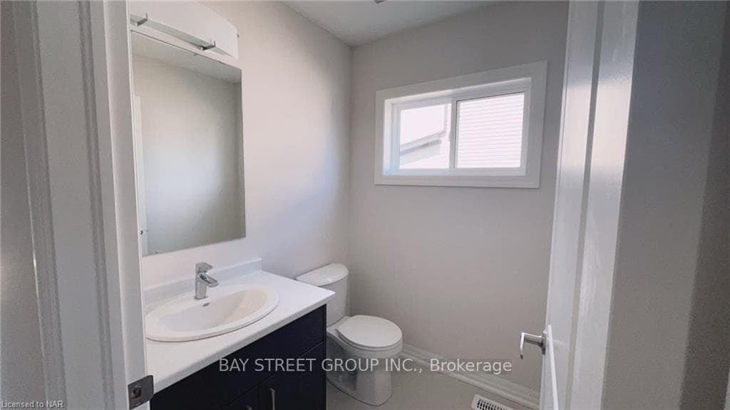 Main Floor_ Powder Room