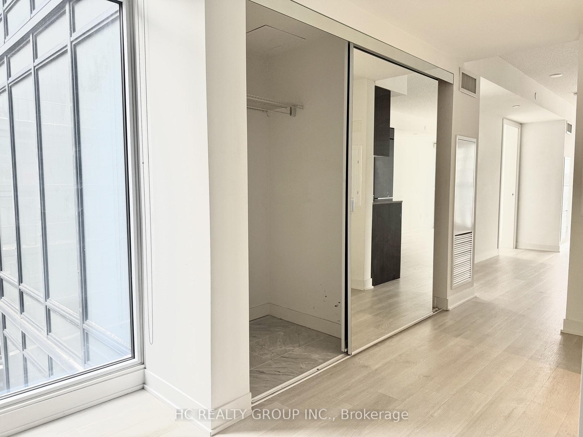 70 Queens Wharf Road Unit 609 photo 8