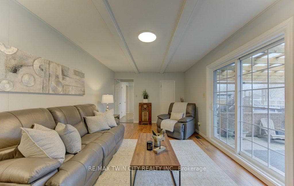 2 Deerfield Avenue photo 20