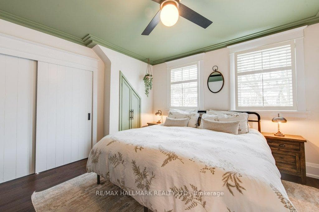 130 Bingham Avenue photo 22