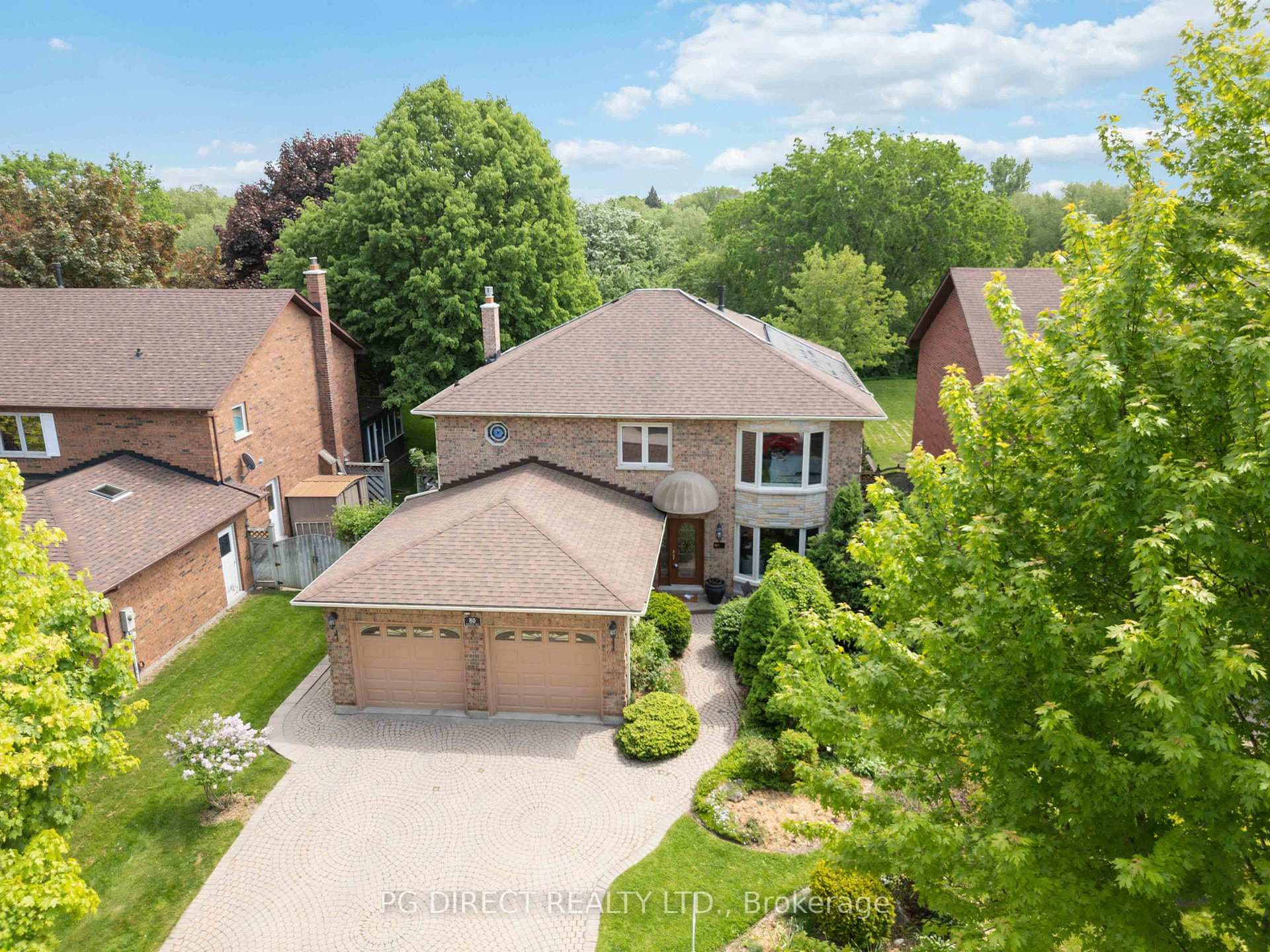 80 Henderson Drive photo 18