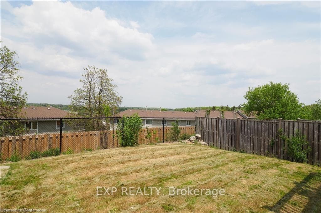 67 Bloomington Drive photo 40