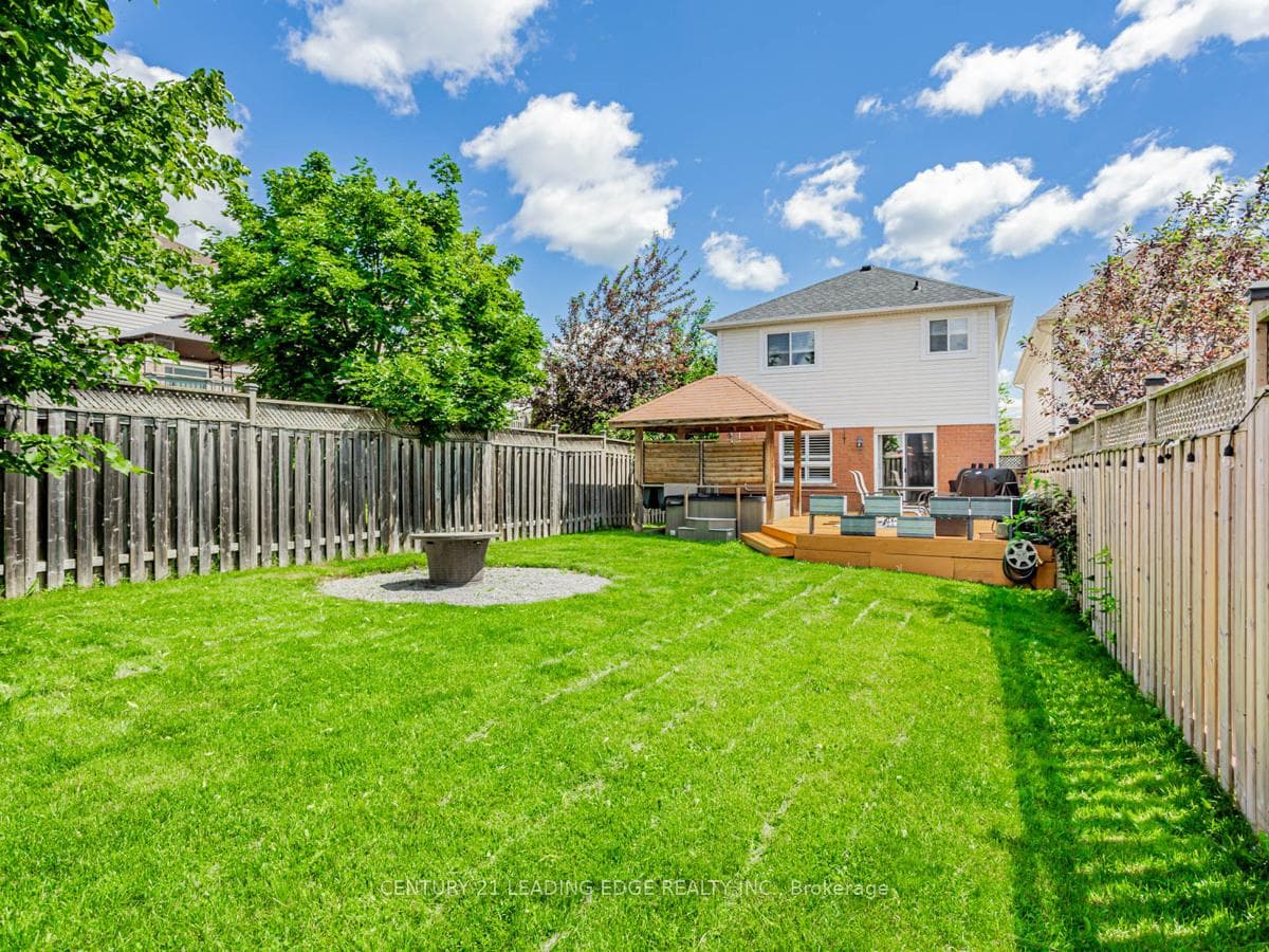 36 LUNNEY Crescent photo 40