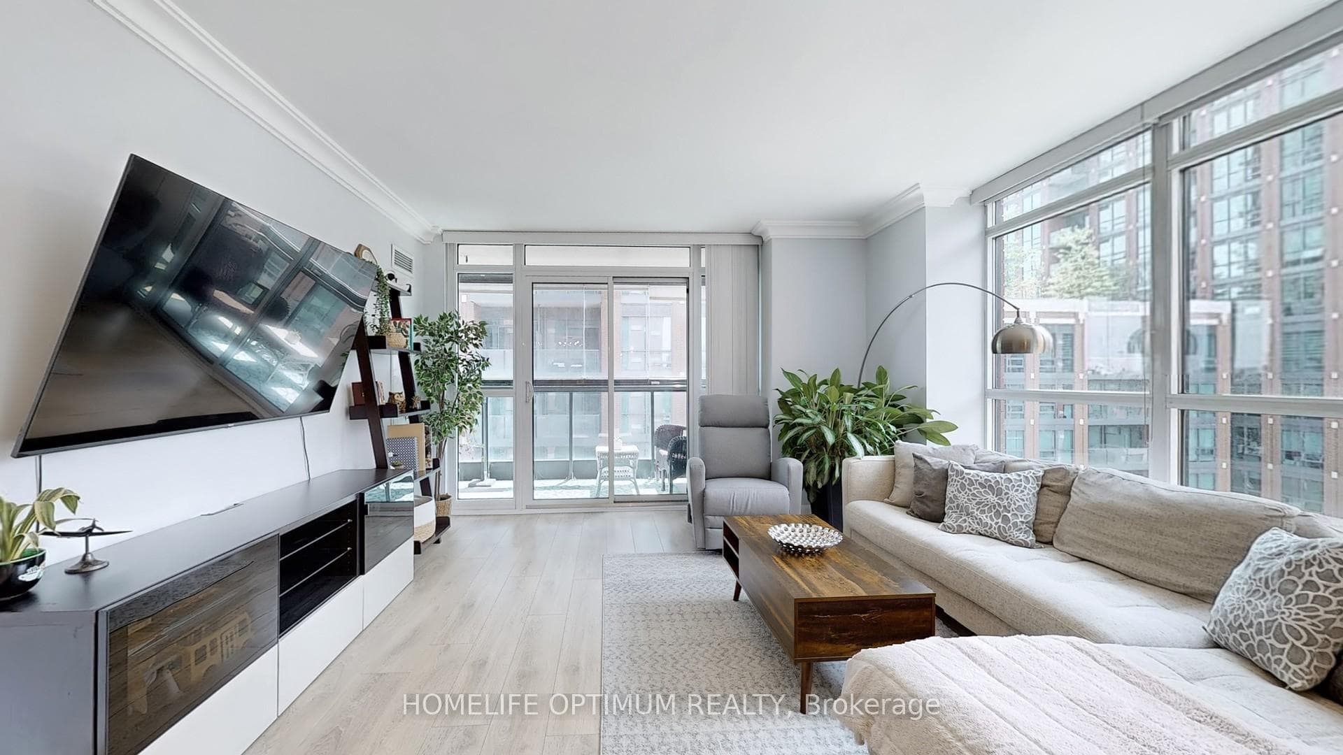 525 Wilson Avenue Unit 602 photo 3