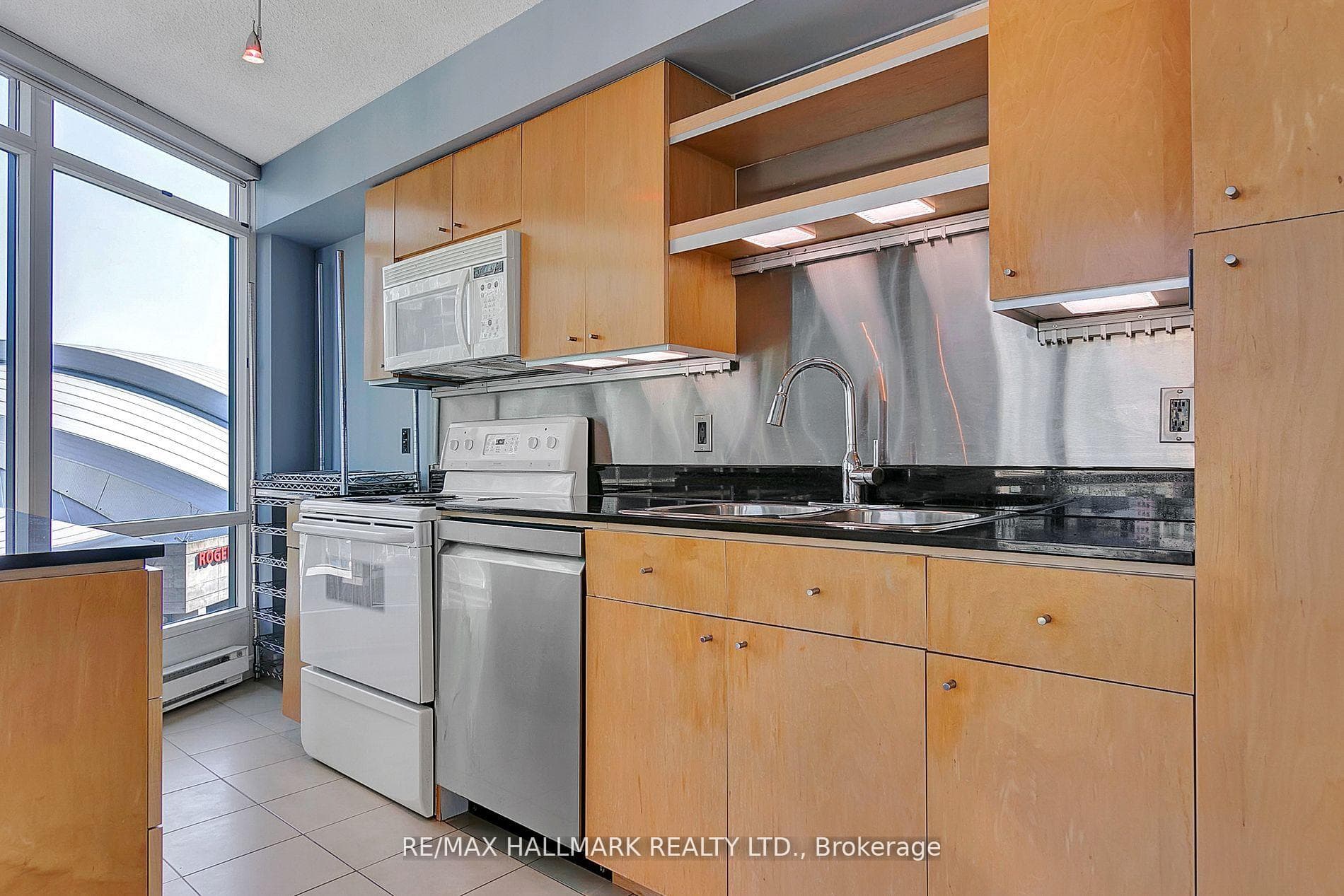 373 Front Street Unit 2209 photo 11
