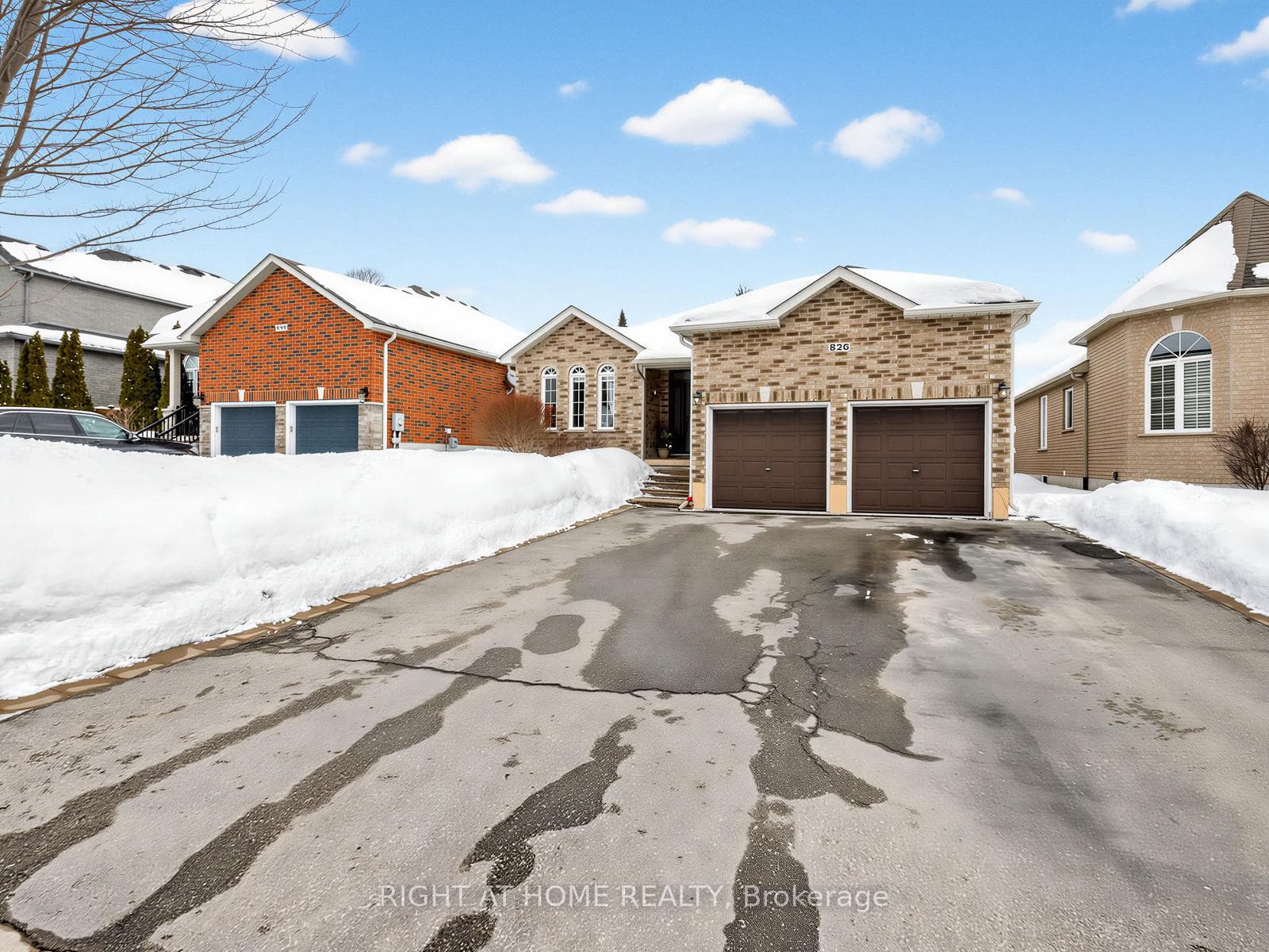 826 Booth Avenue photo 2