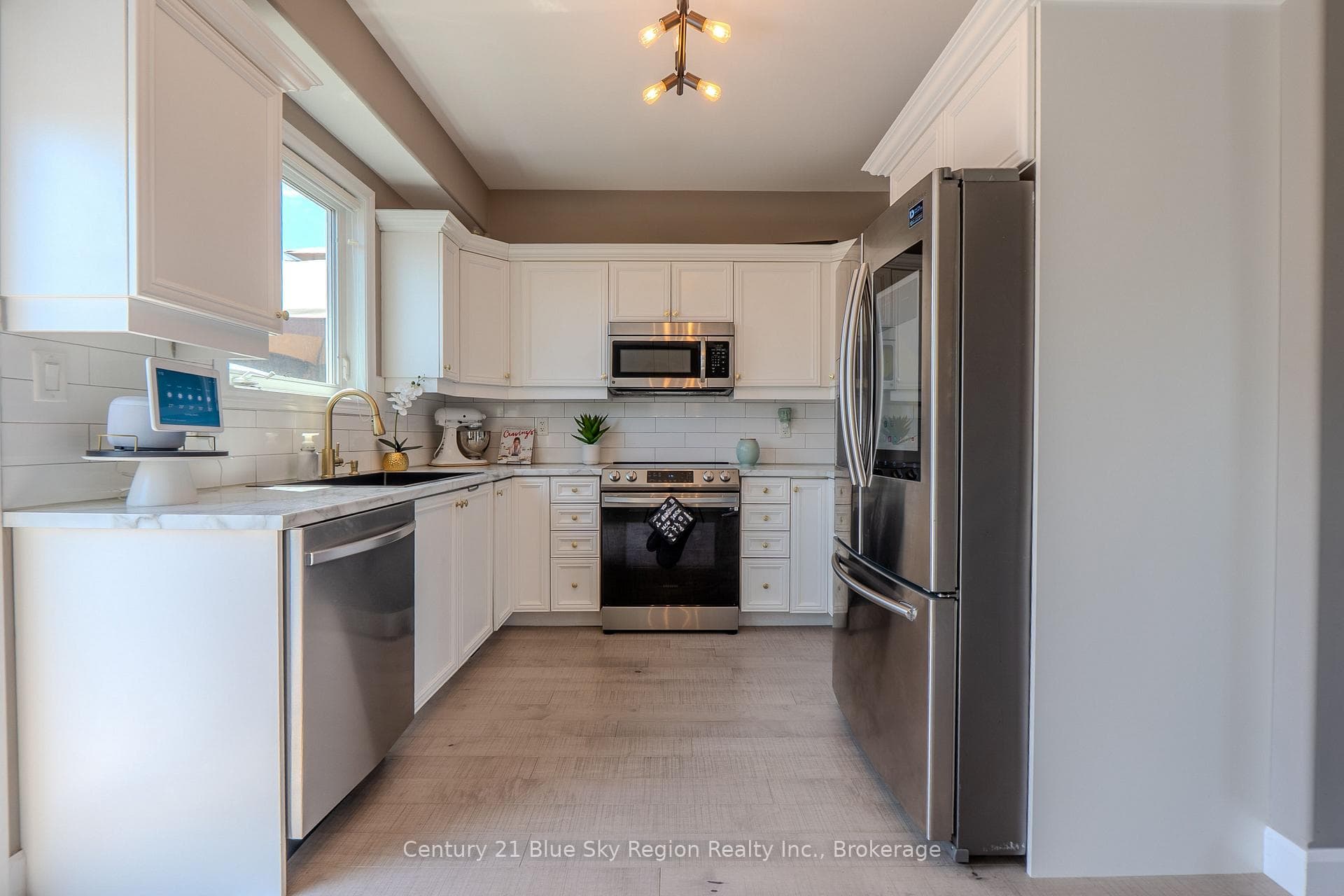 493 Norman Avenue photo 27