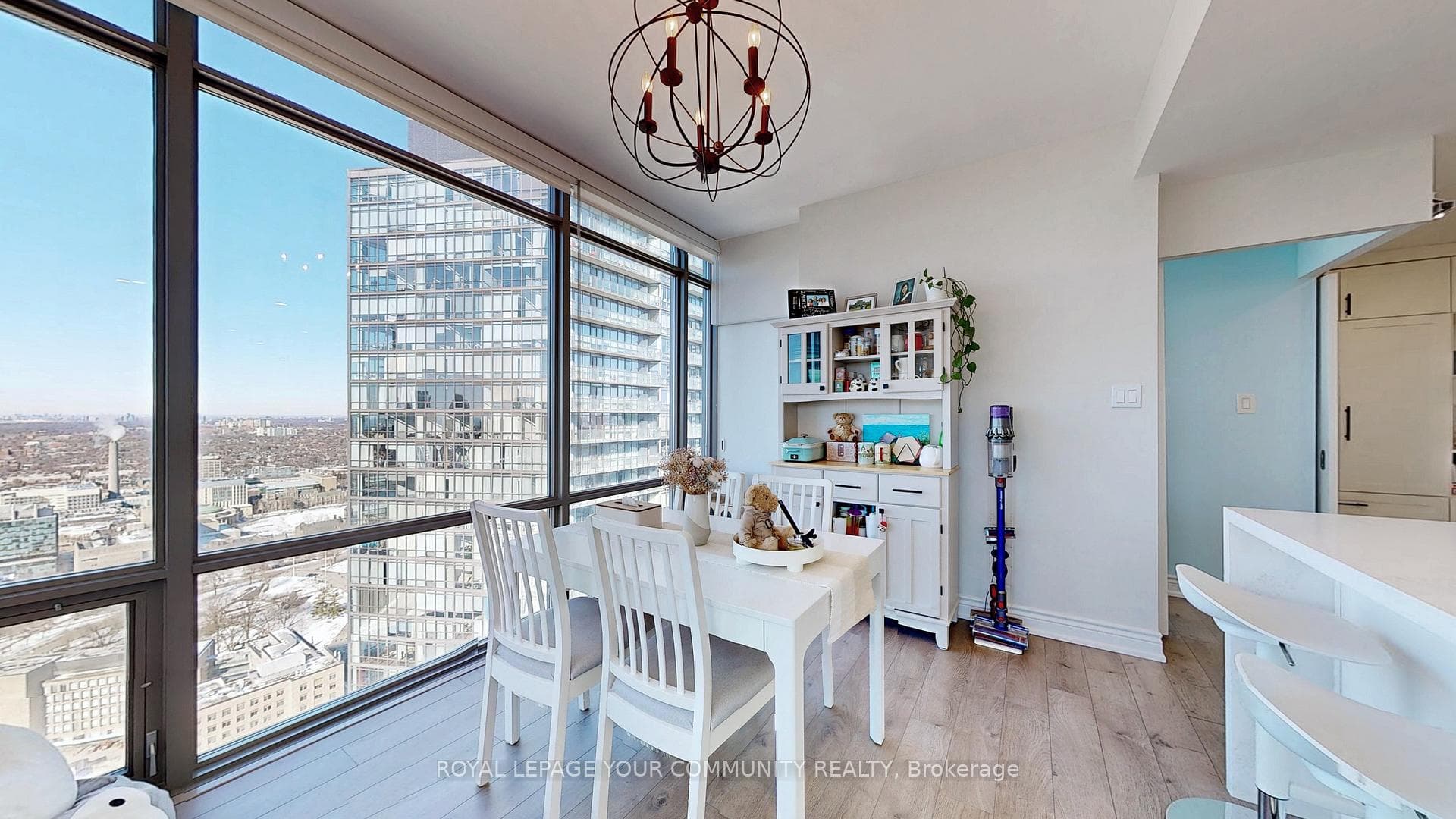 38 Grenville Street Unit 4403 photo 16
