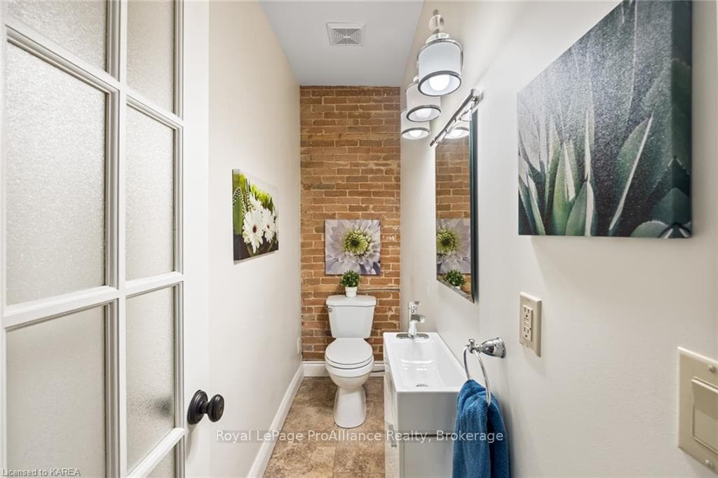 46 ORDNANCE Street photo 16