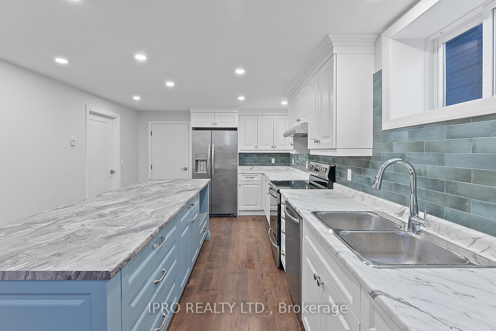 32 Gatesview Avenue Unit Lower photo 9