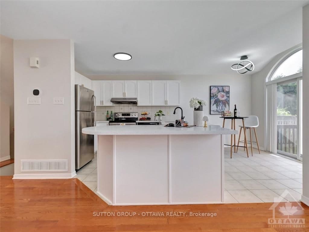 304 STATEWOOD Drive photo 11