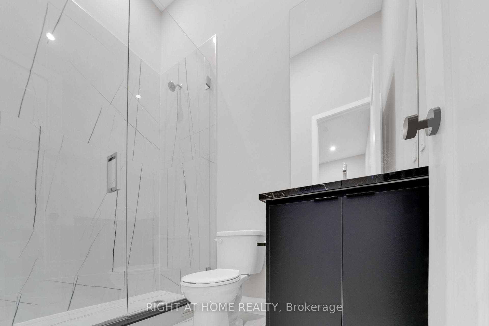 38 Albright Avenue photo 25
