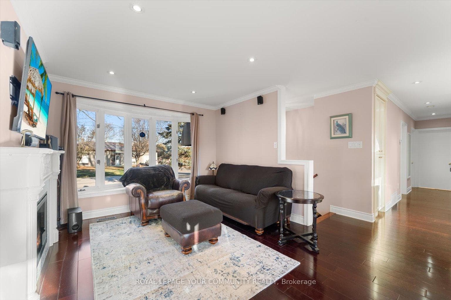 233 Bennet Drive photo 5