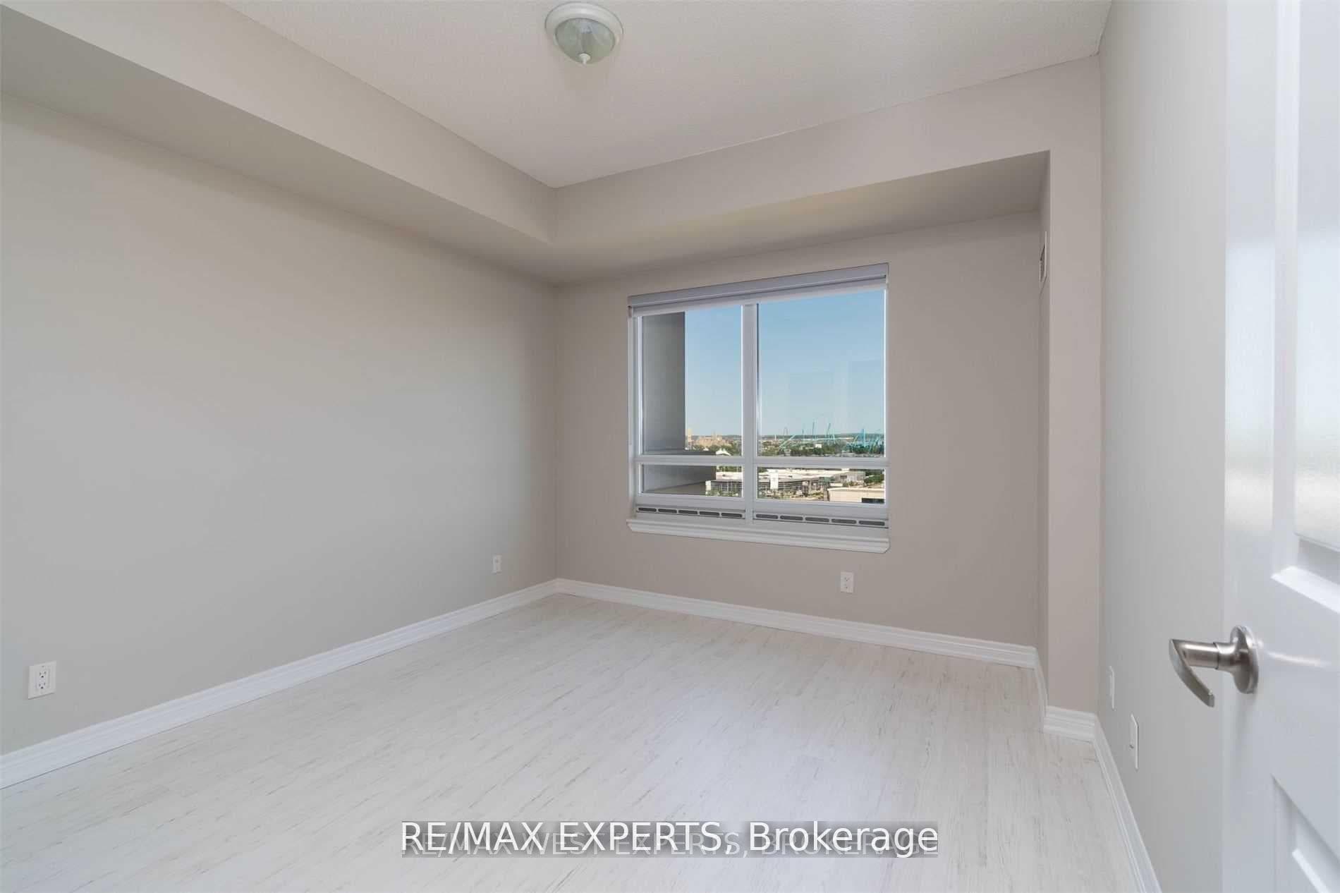 9245 Jane Street Unit 1514 photo 13