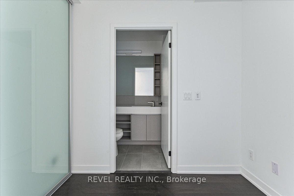 319 Jarvis Street Unit 2617 photo 4