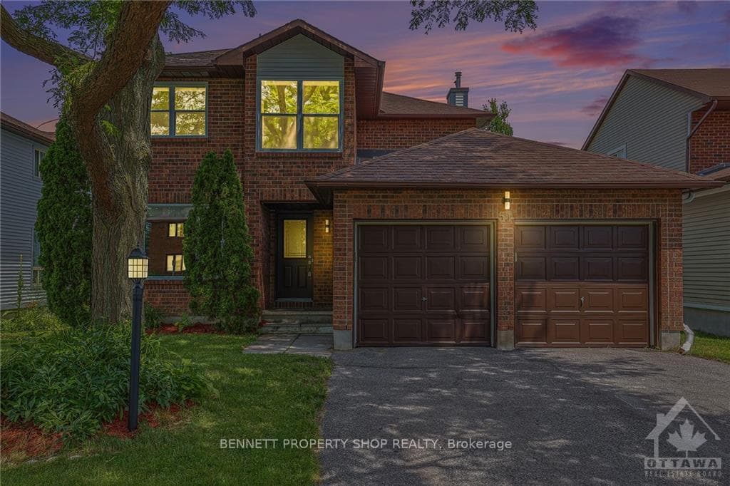 51 HEWITT Way photo 2
