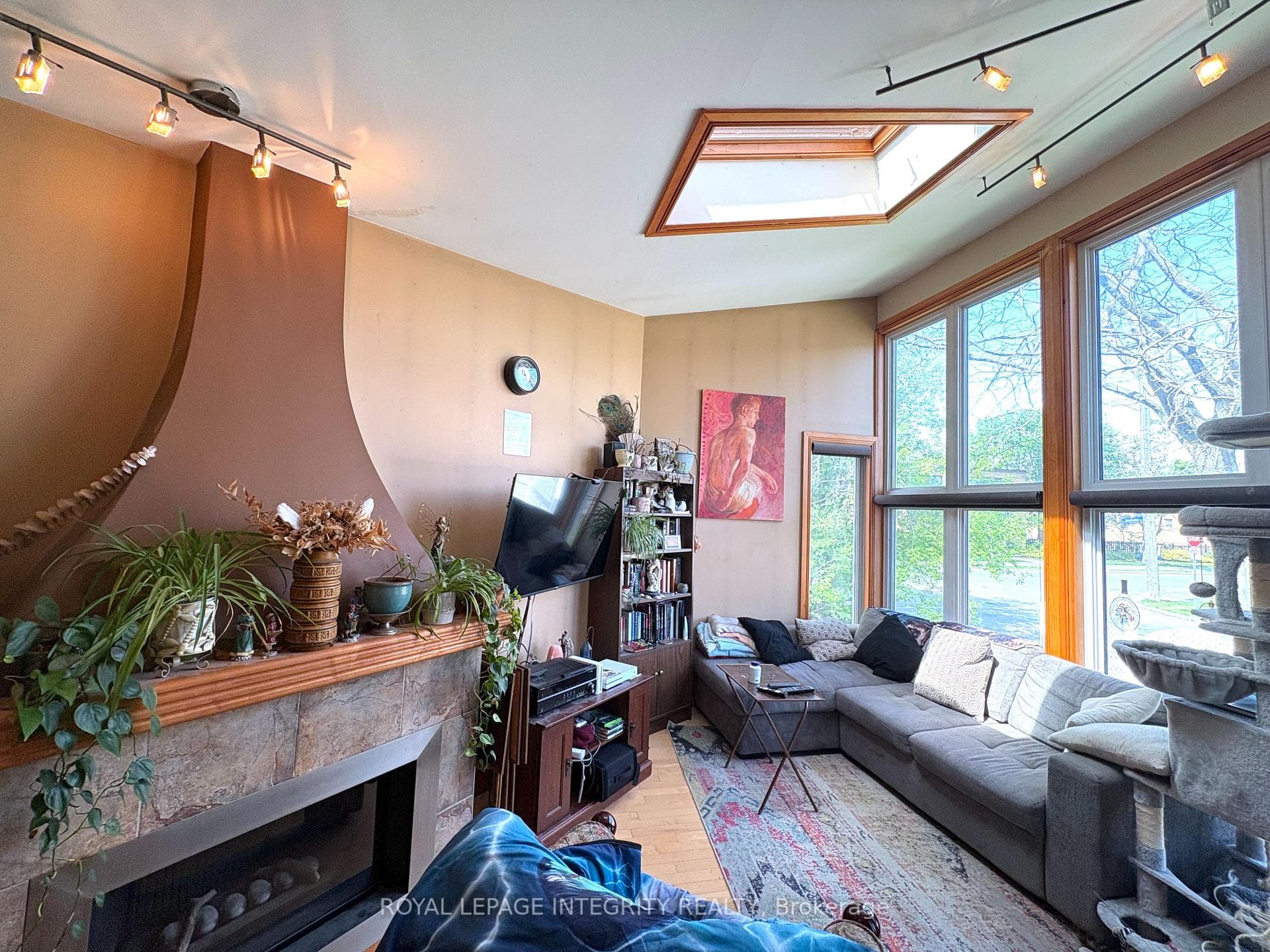 1222 Dorchester Avenue photo 5
