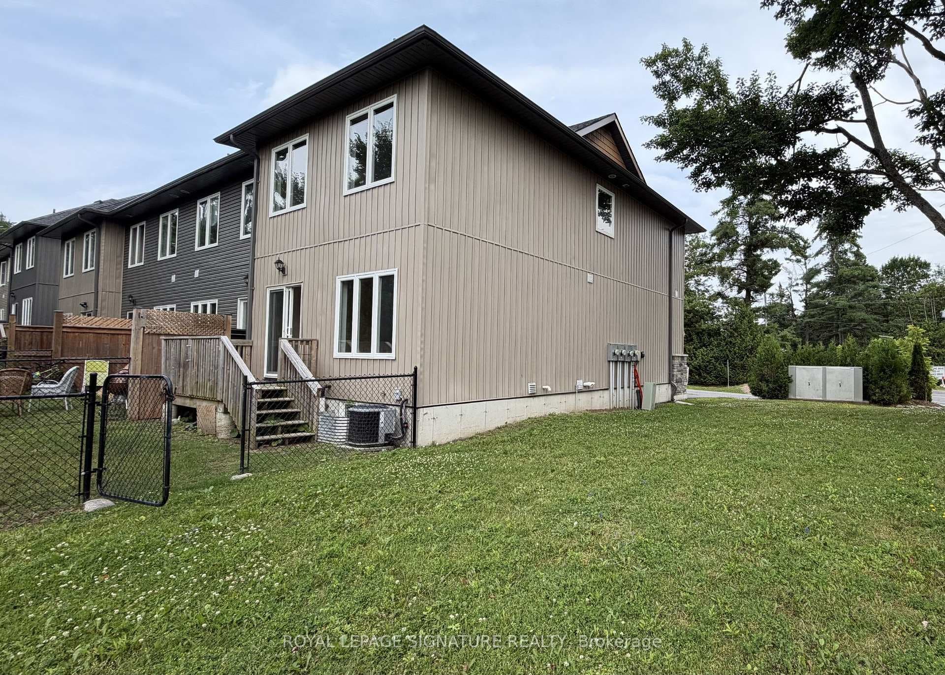 393 Manitoba Street Unit 1 photo 28
