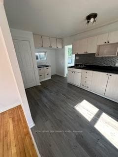 14 Mcdonald Avenue photo 6