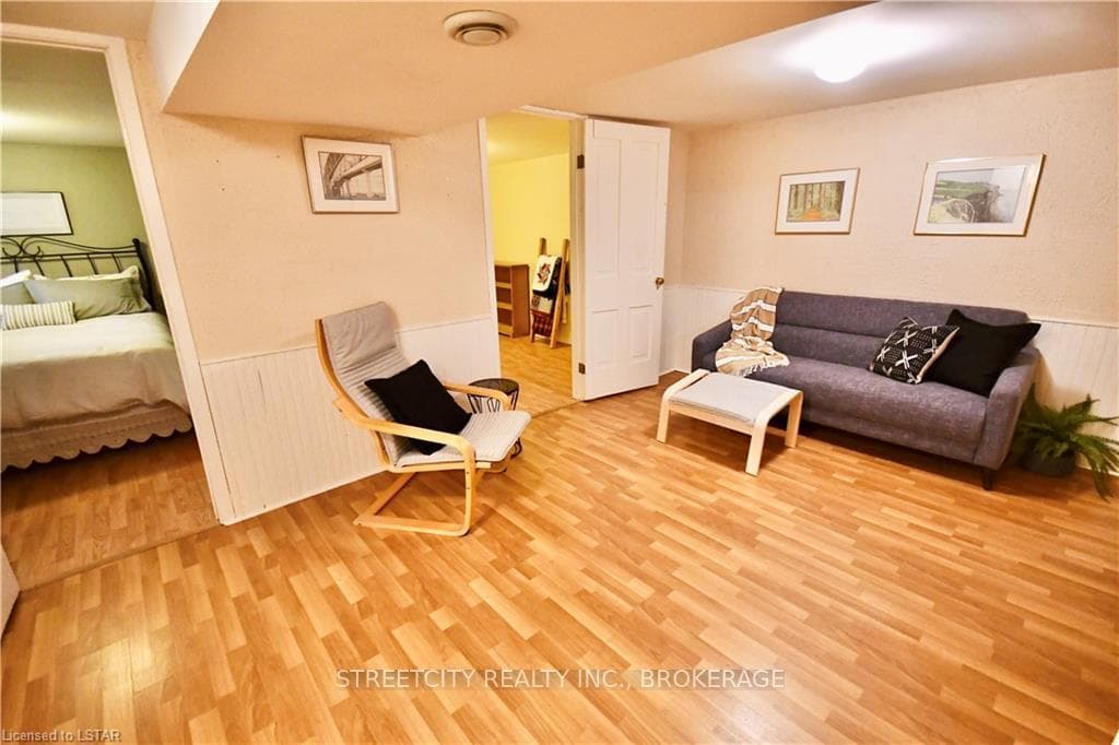 143 WILLIAM Street photo 30