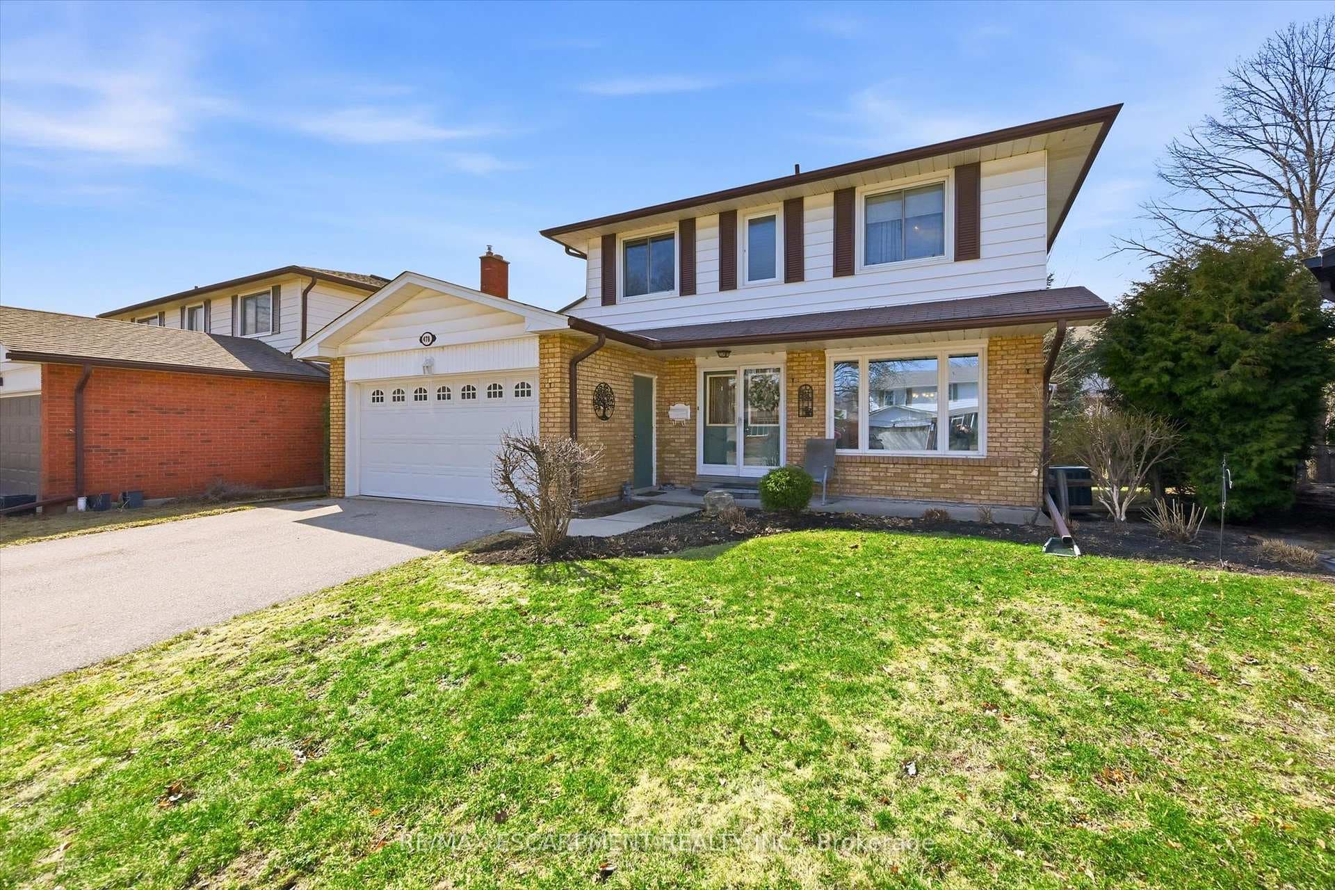 478 Featherstone Court photo 3