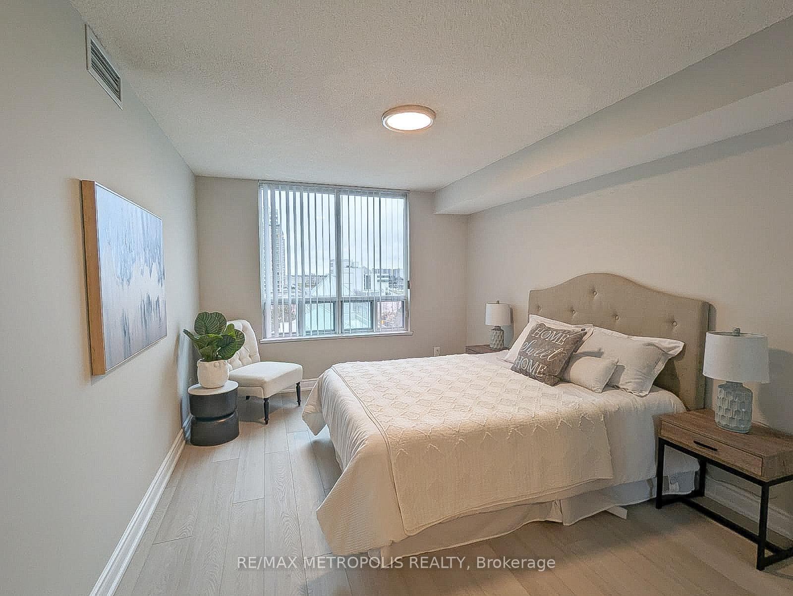 68 Corporate Drive Unit 832 photo 14