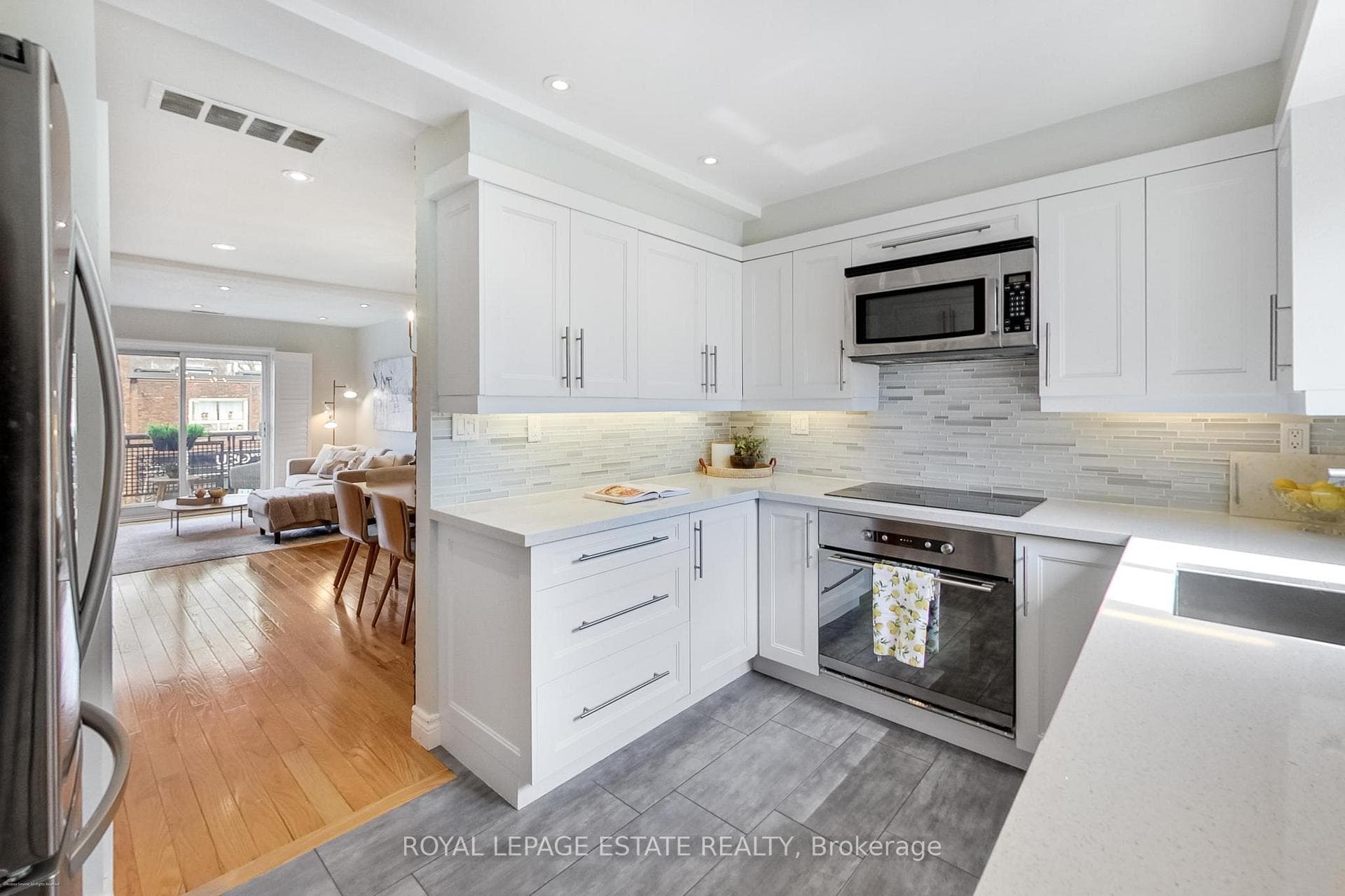 101 Hammersmith Avenue Unit 203 photo 6