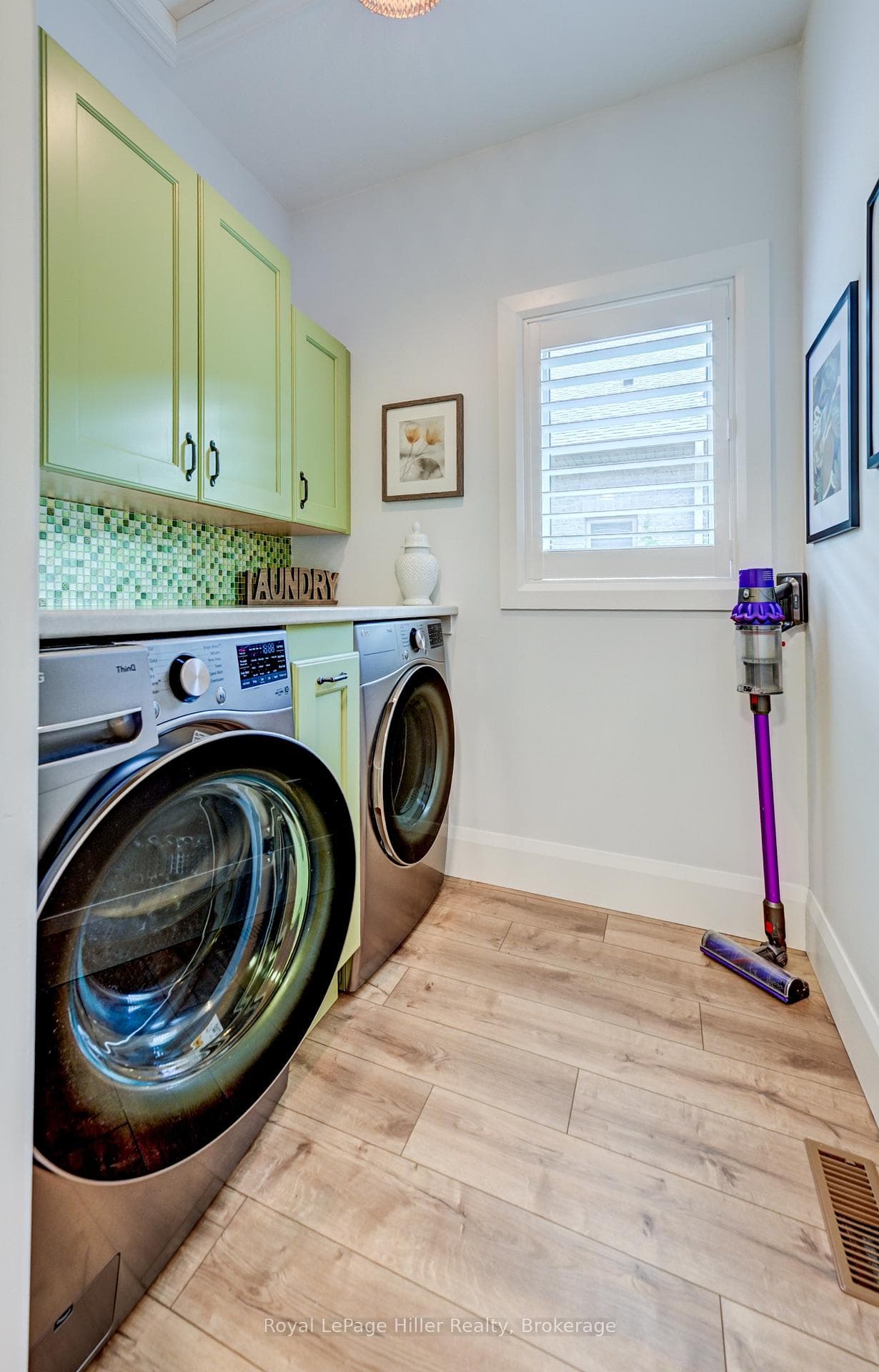 95 Sir Adam Beck Road photo 21