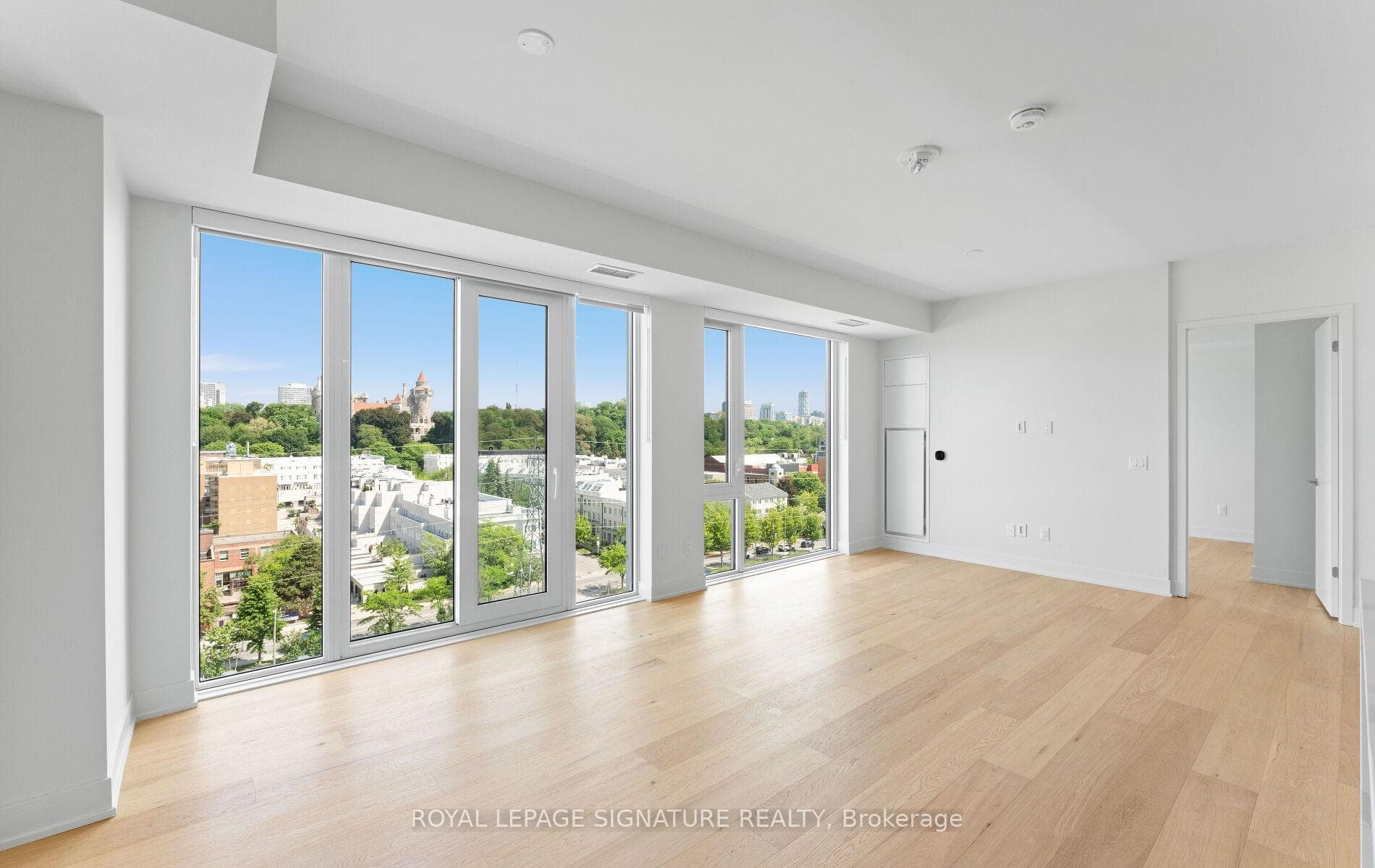 322 Dupont Street Unit 1008 photo 11