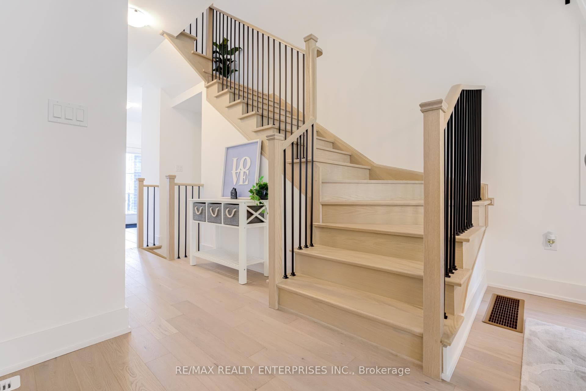 61 Wheatfield Road photo 13