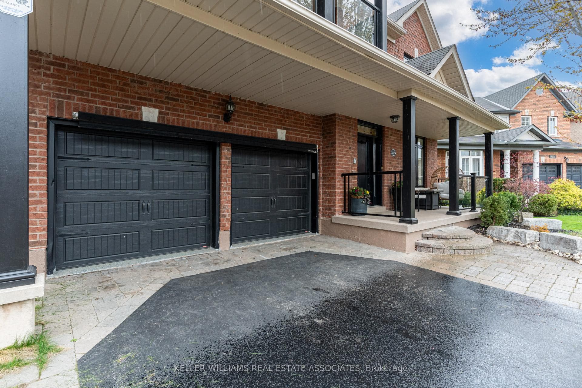 2375 Briargrove Circle photo 2