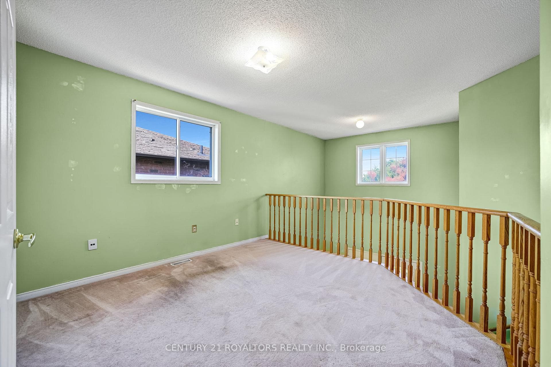 38 Peregrine Road photo 12