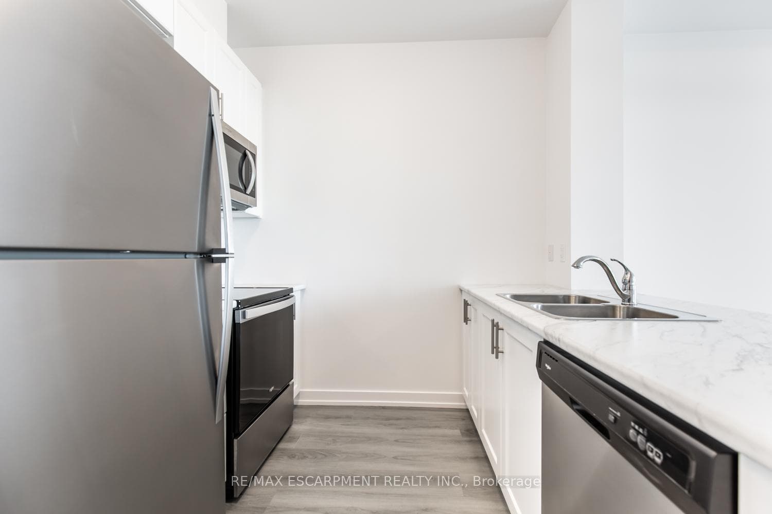 5055 Greenlane Road Unit 612 photo 5