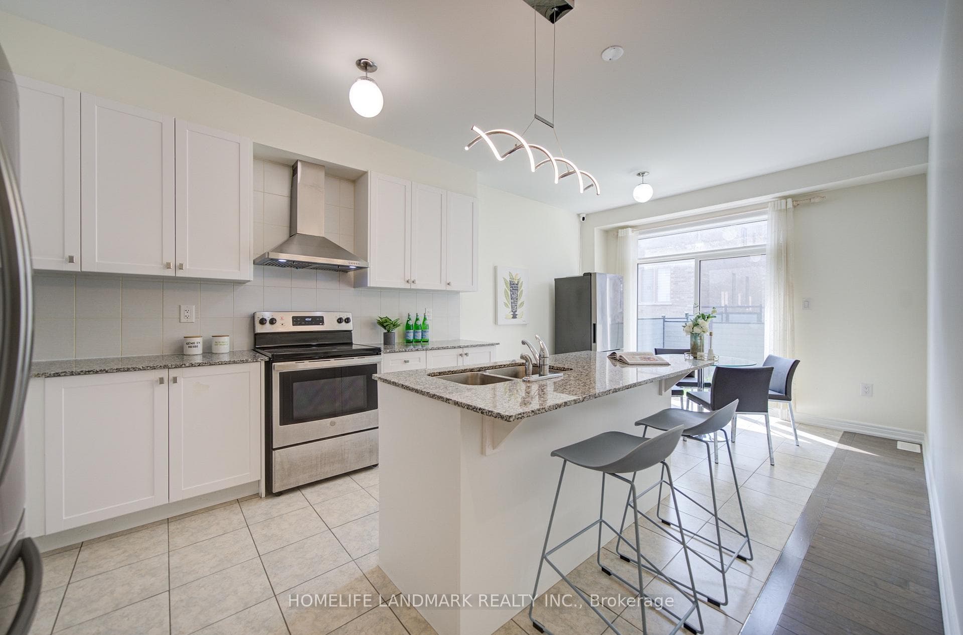 77 McCague Avenue photo 17