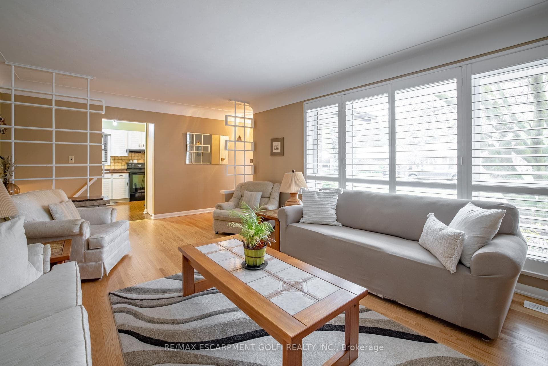 37 Faircourt Drive photo 9