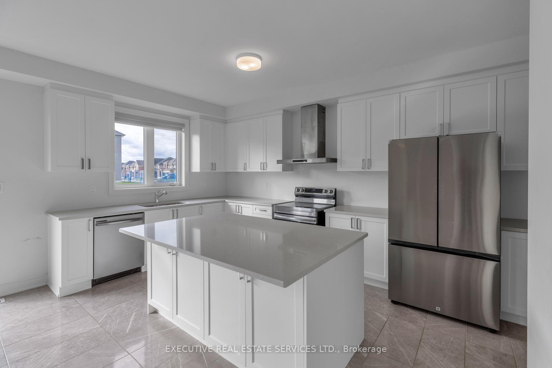 13 Sandhill Crescent photo 39