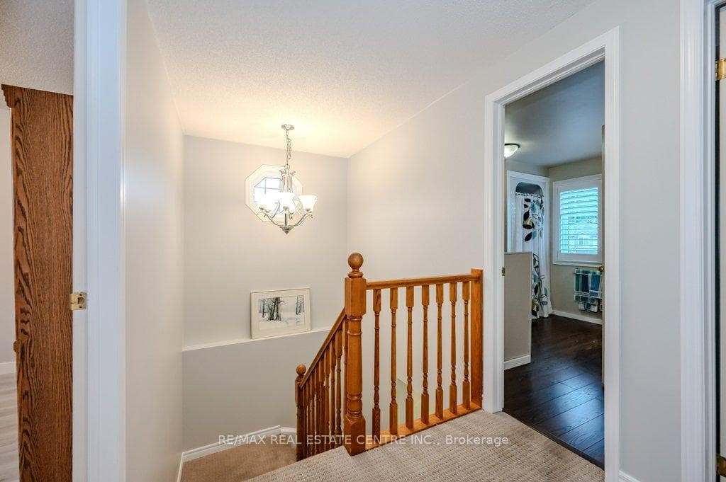 59 Julia Crescent photo 17