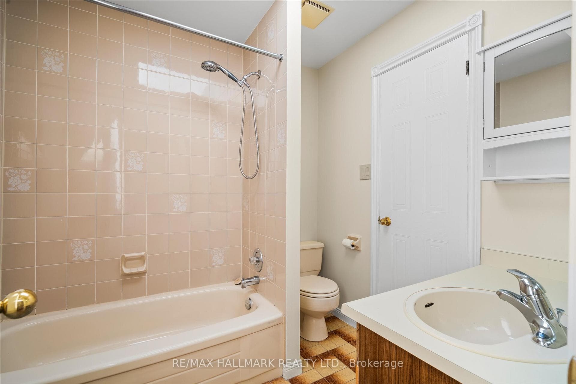 122 Glen Manor Drive Unit 1 photo 27