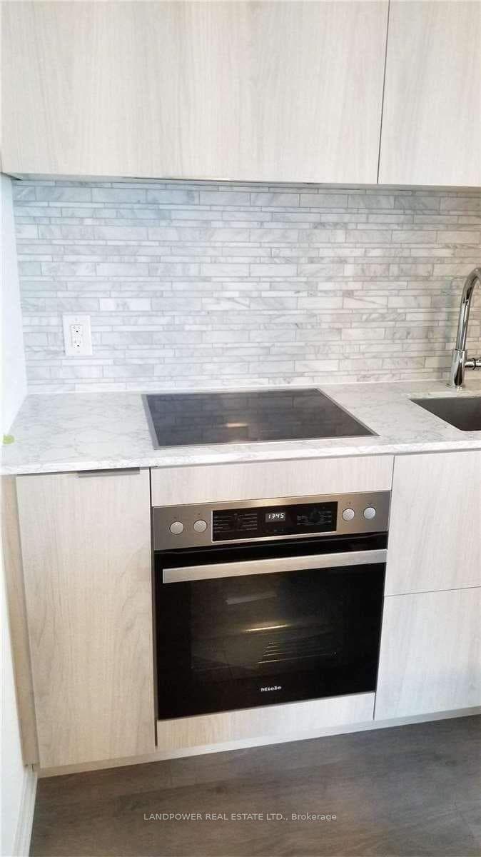 20 Richardson Street Unit 2811 photo 5