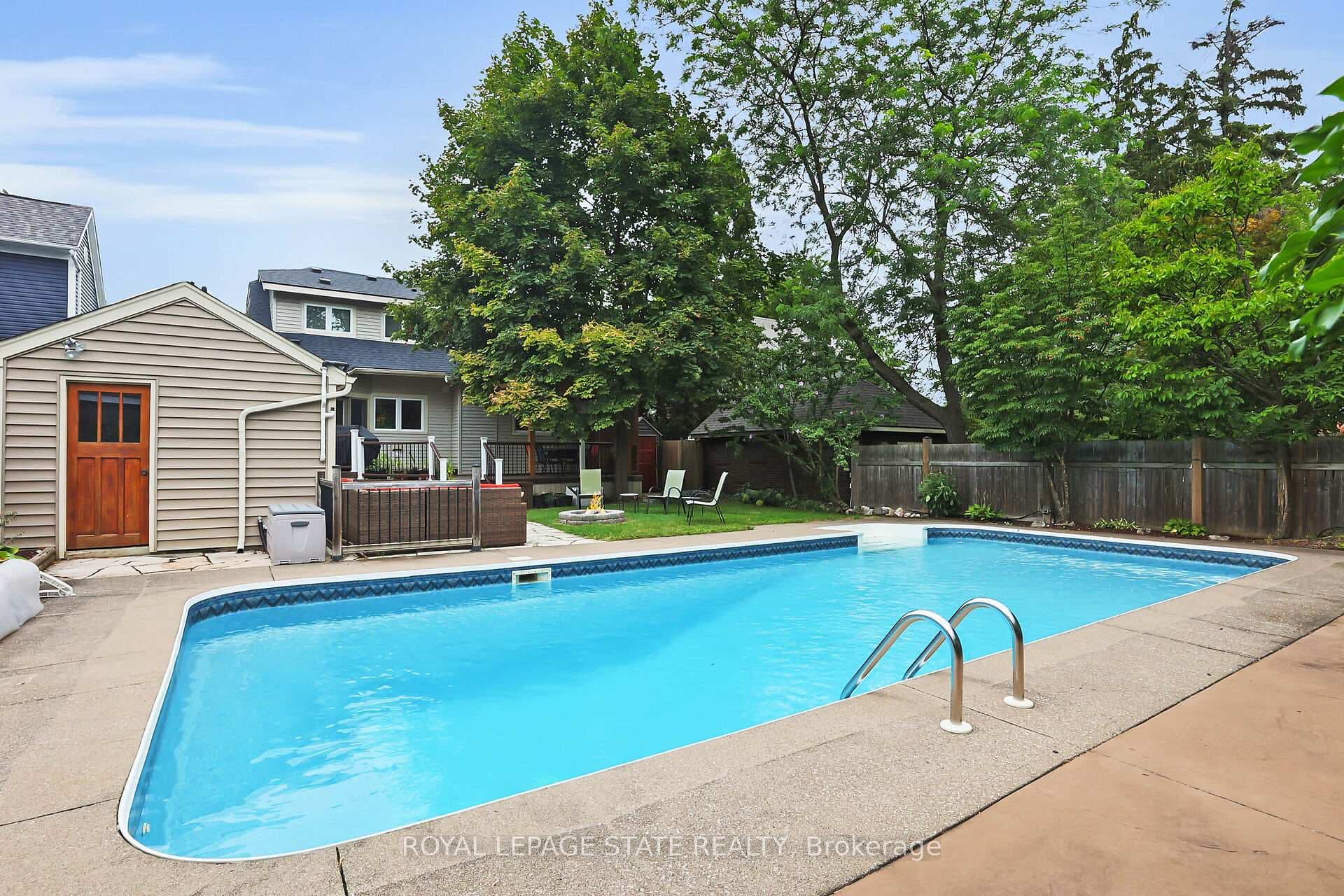 3 Nelles Boulevard photo 38