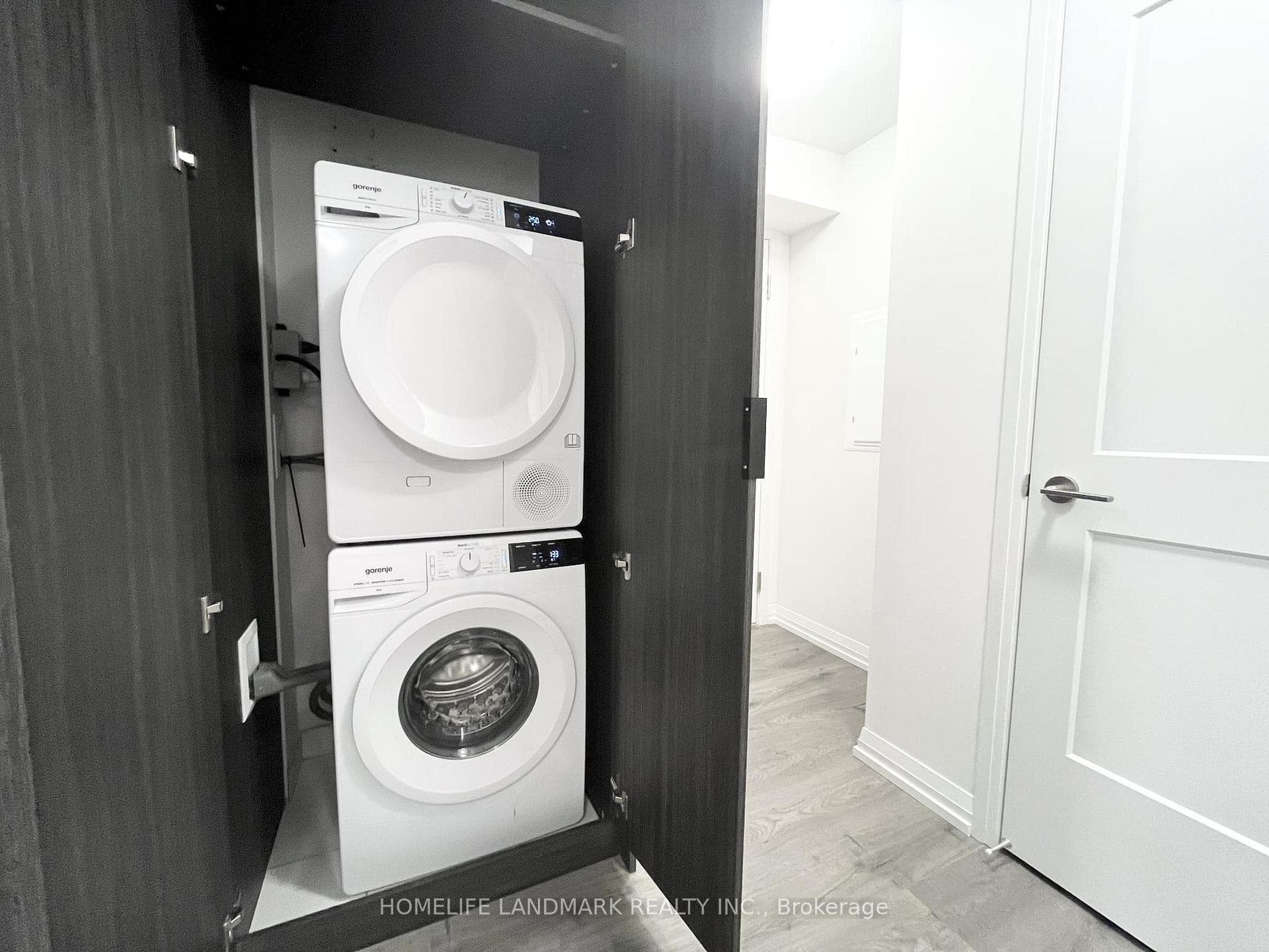 8 Widmer Street Unit 1701 photo 8