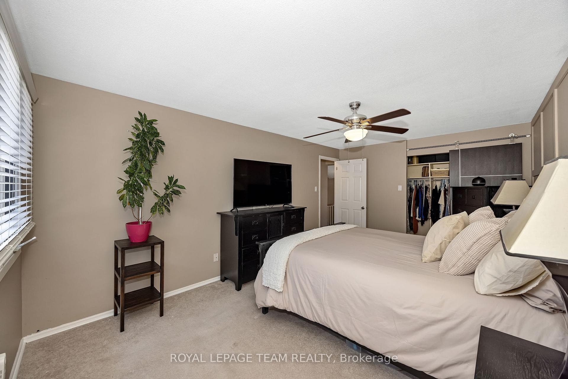 18 Benlea Drive Unit C photo 23