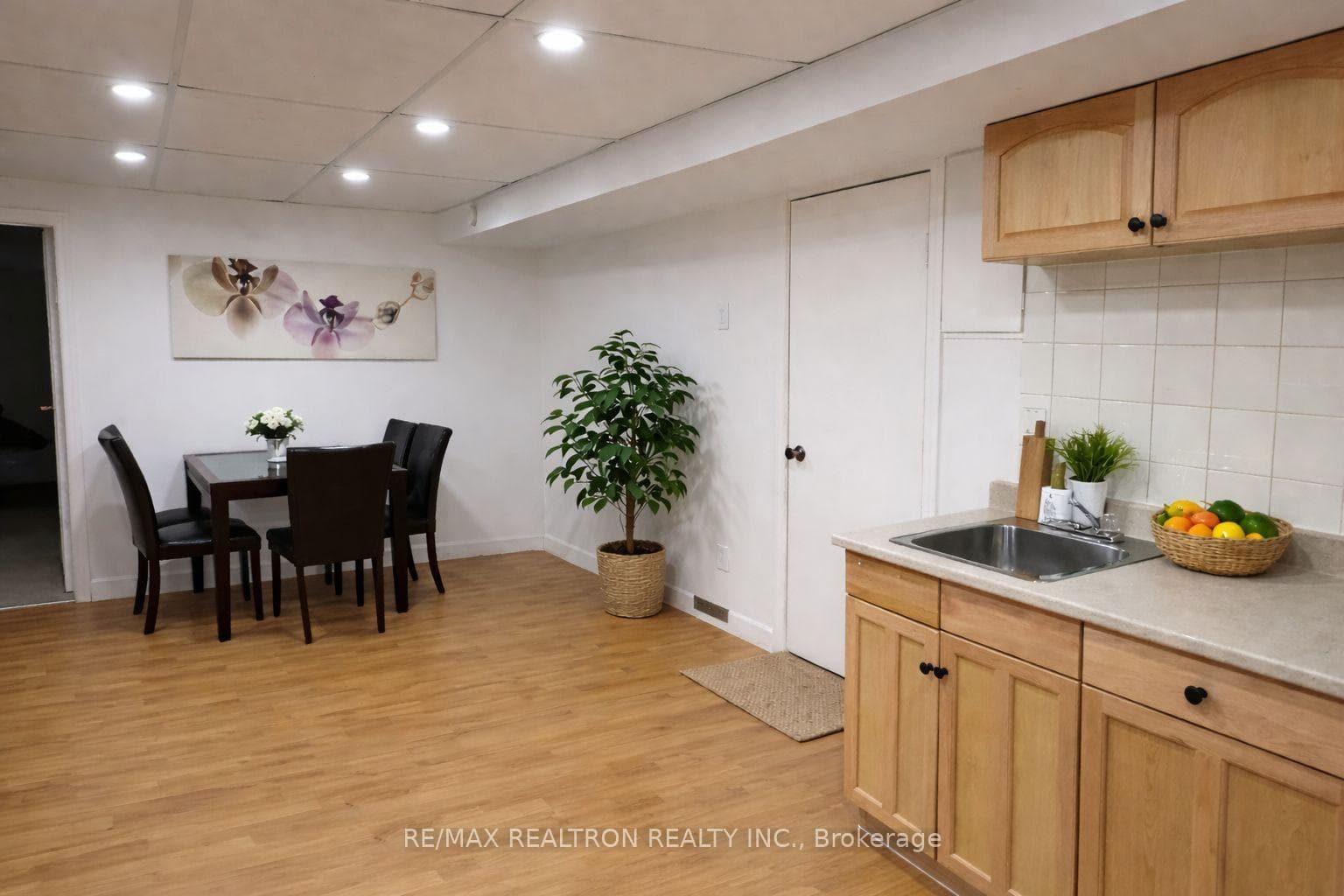 89 Rejane Crescent Unit Basement photo 6