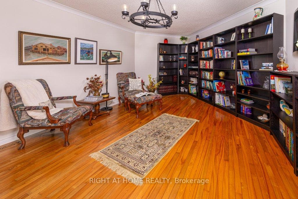 550 Queen Street photo 18