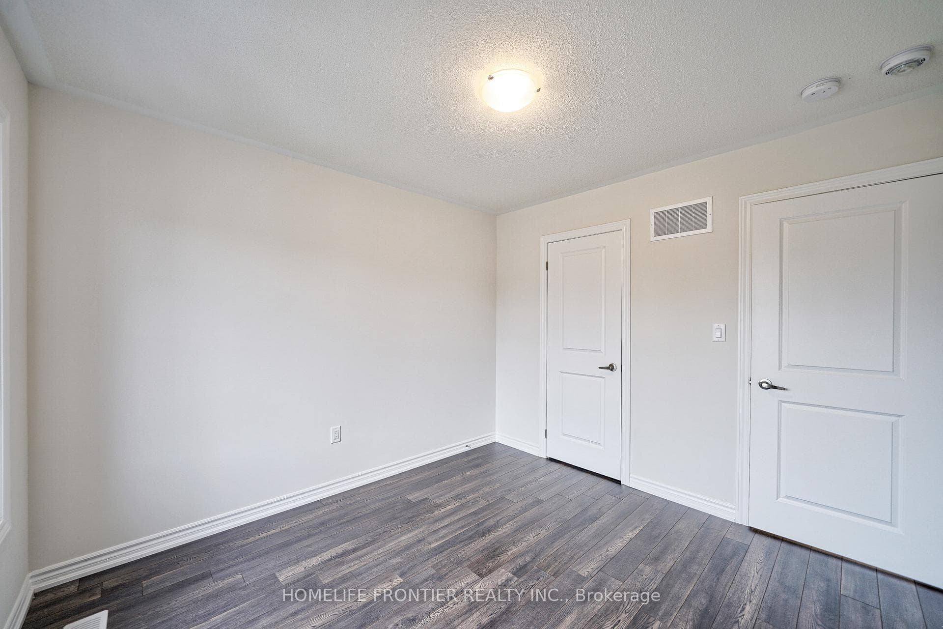 23 Rochester Drive photo 22