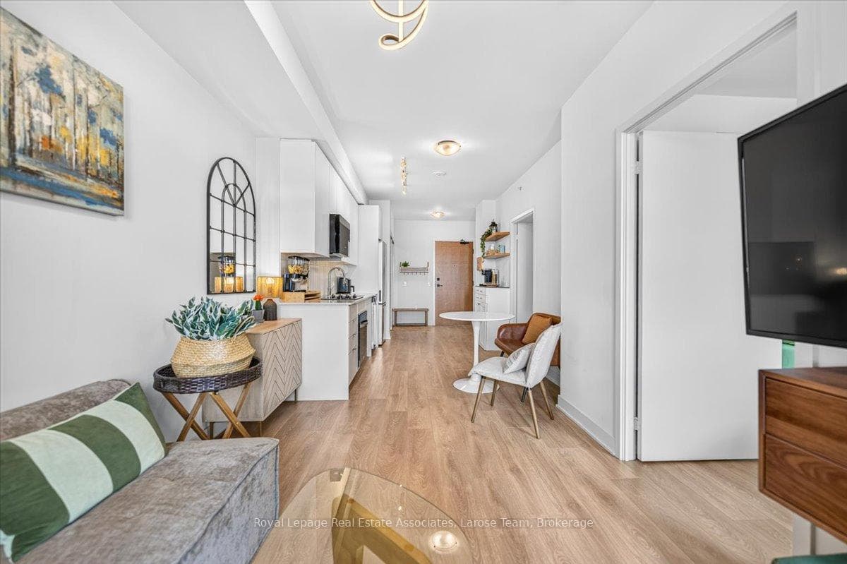 2920 Highway 7 Road Unit 3707 photo 9
