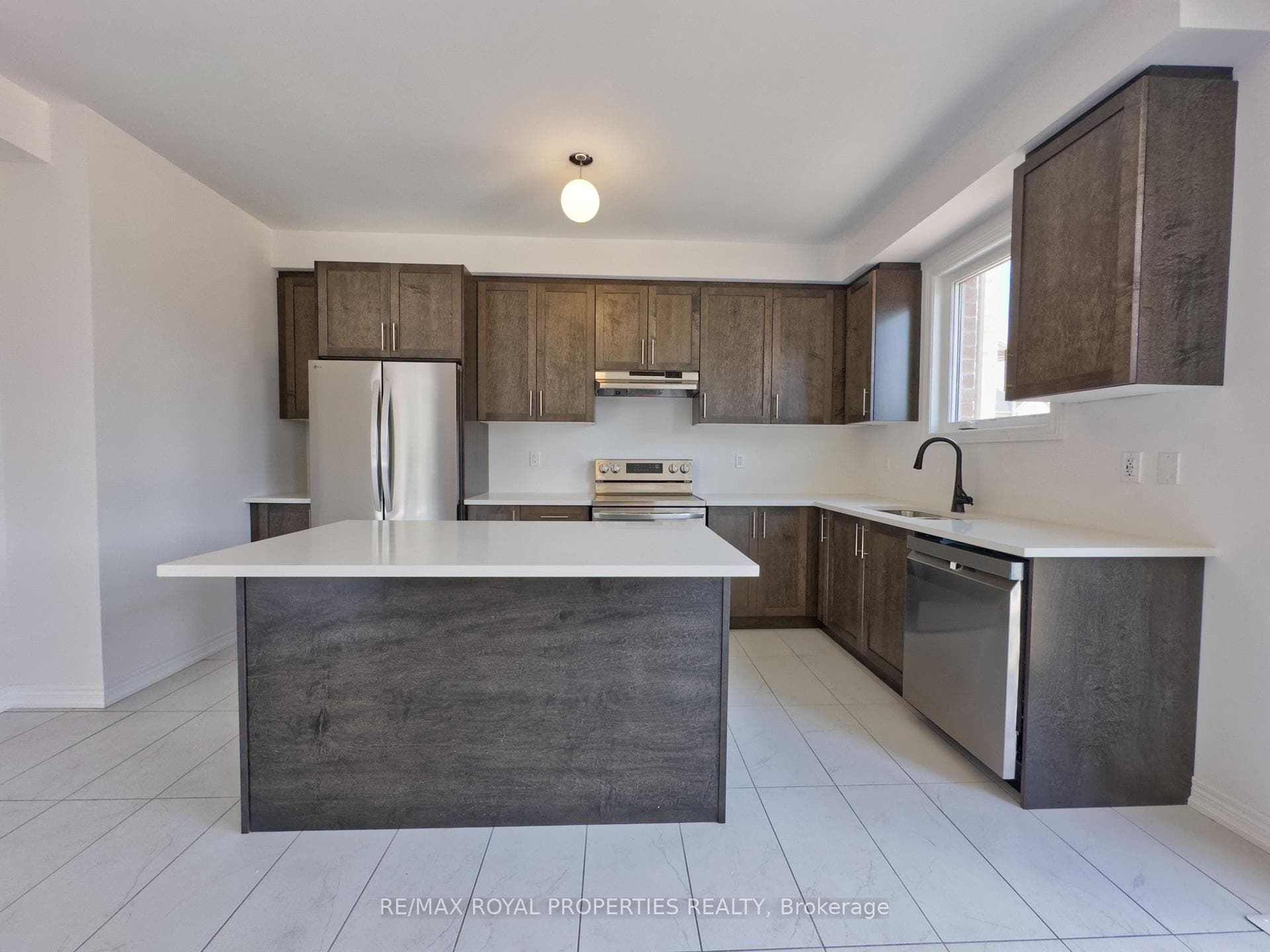 83 Baycroft Boulevard photo 14