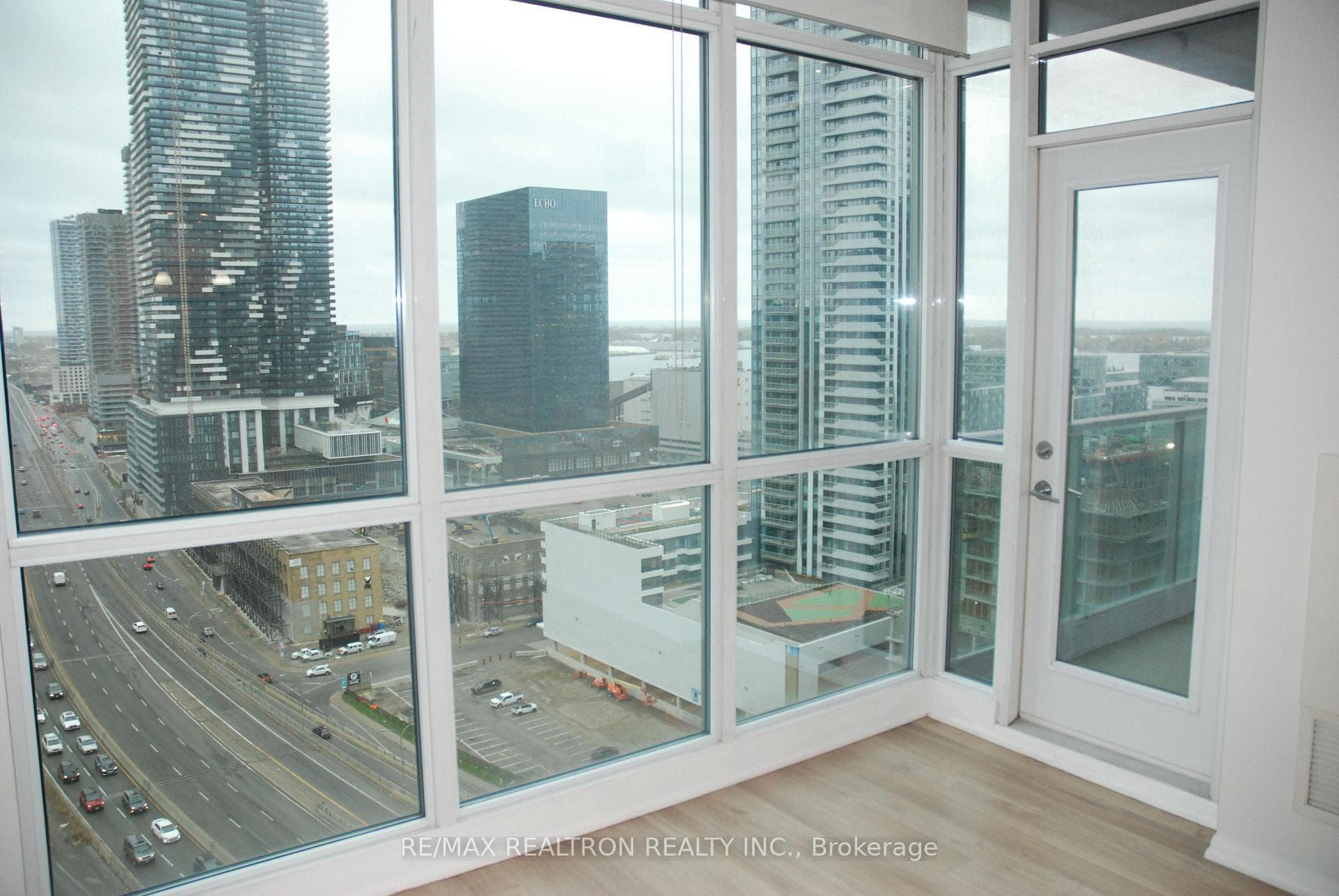 18 Yonge Street Unit 2408 photo 5