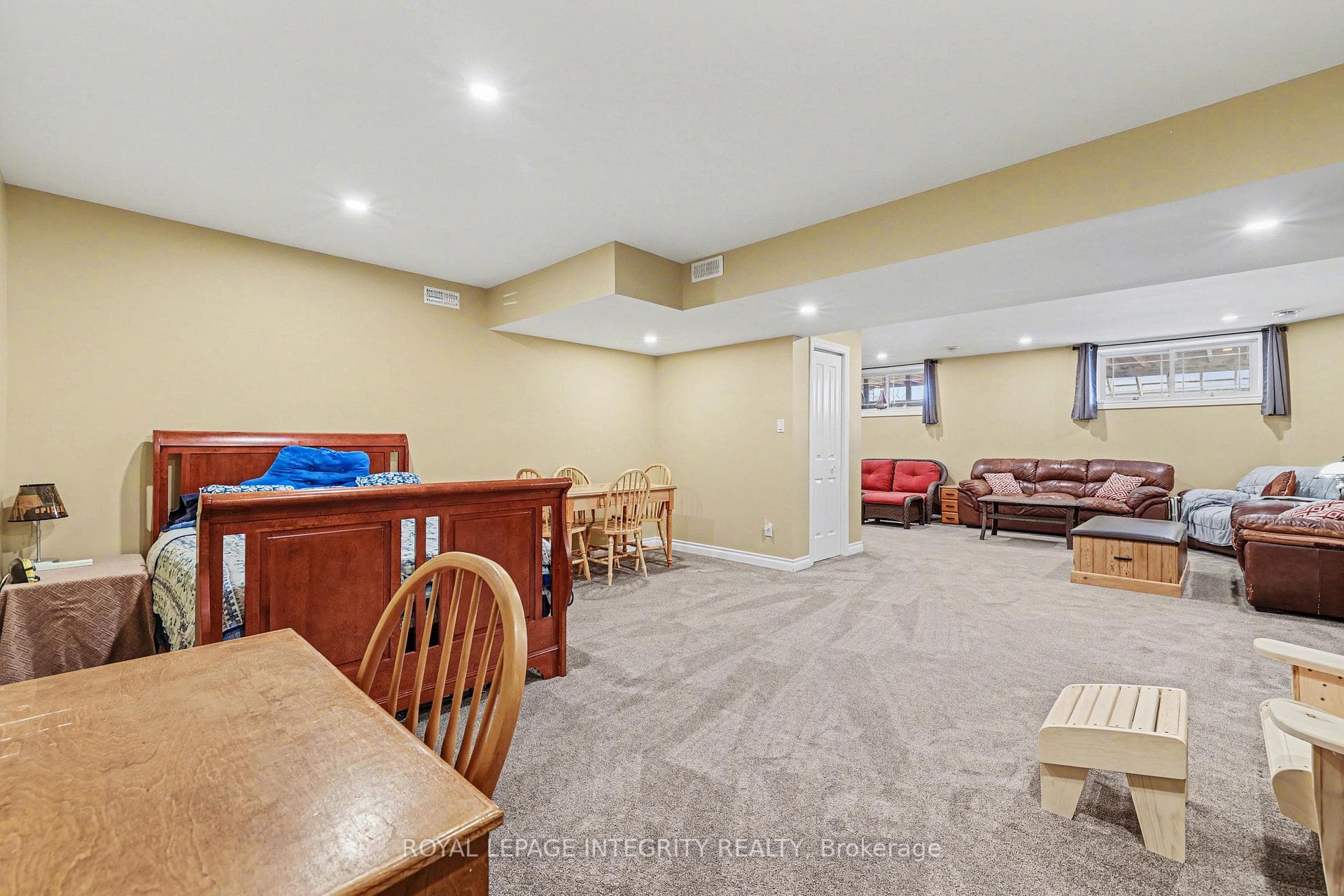 165 Bristow Drive photo 28