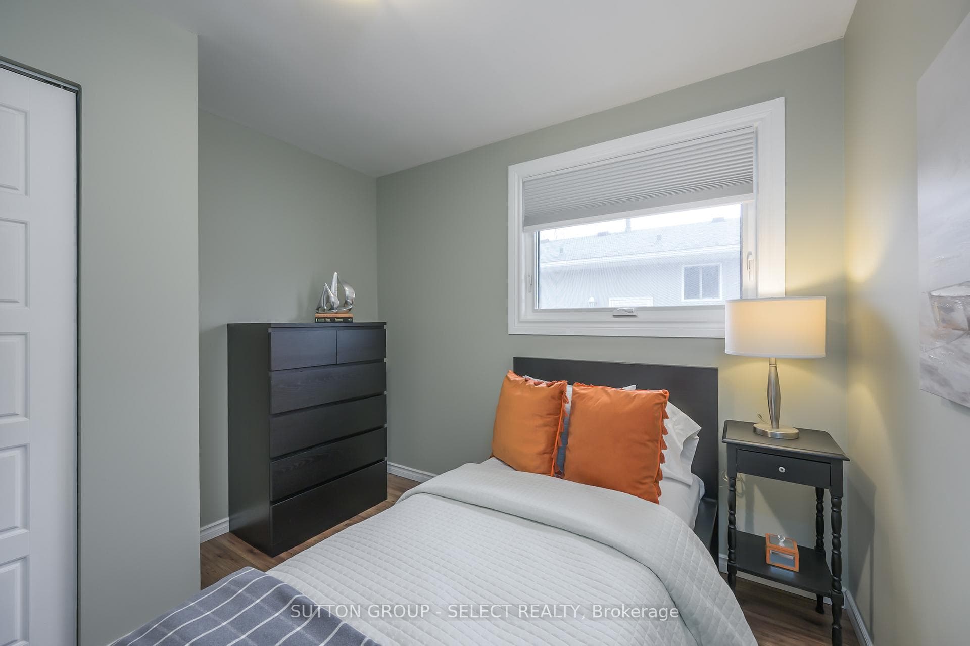 24 Piers Crescent photo 14